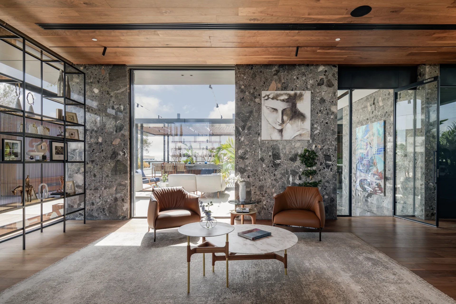 Sky_Investments_Office_31