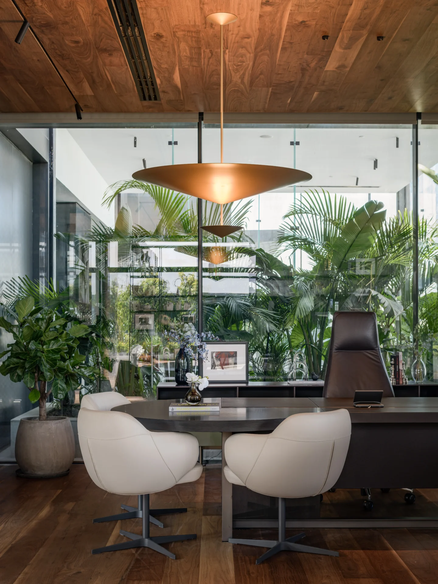 Sky_Investments_Office_35