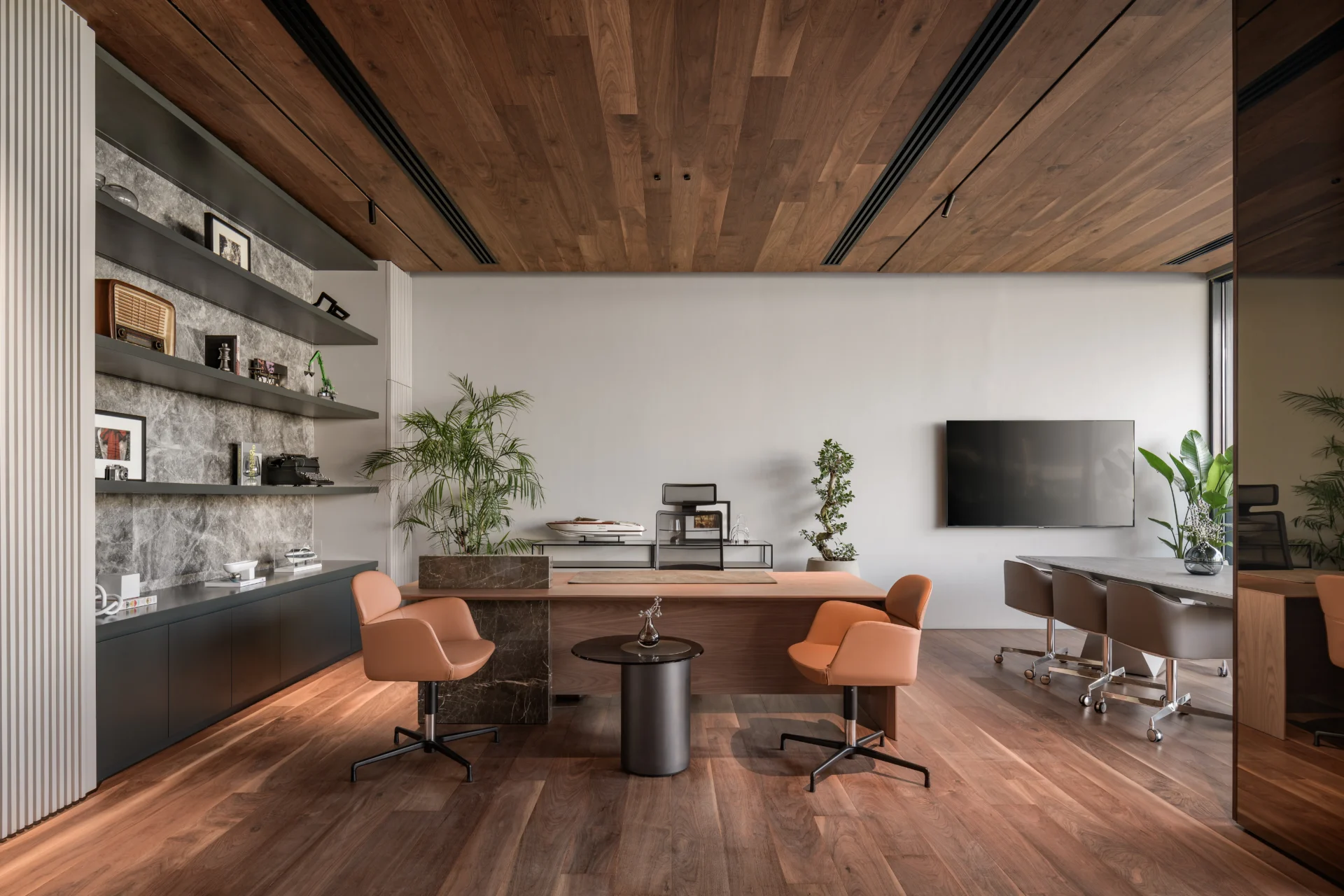 Sky_Investments_Office_49