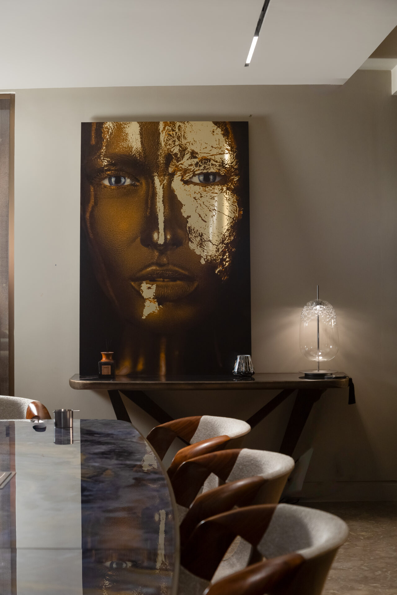 AOF_Showroom_Dec25-92